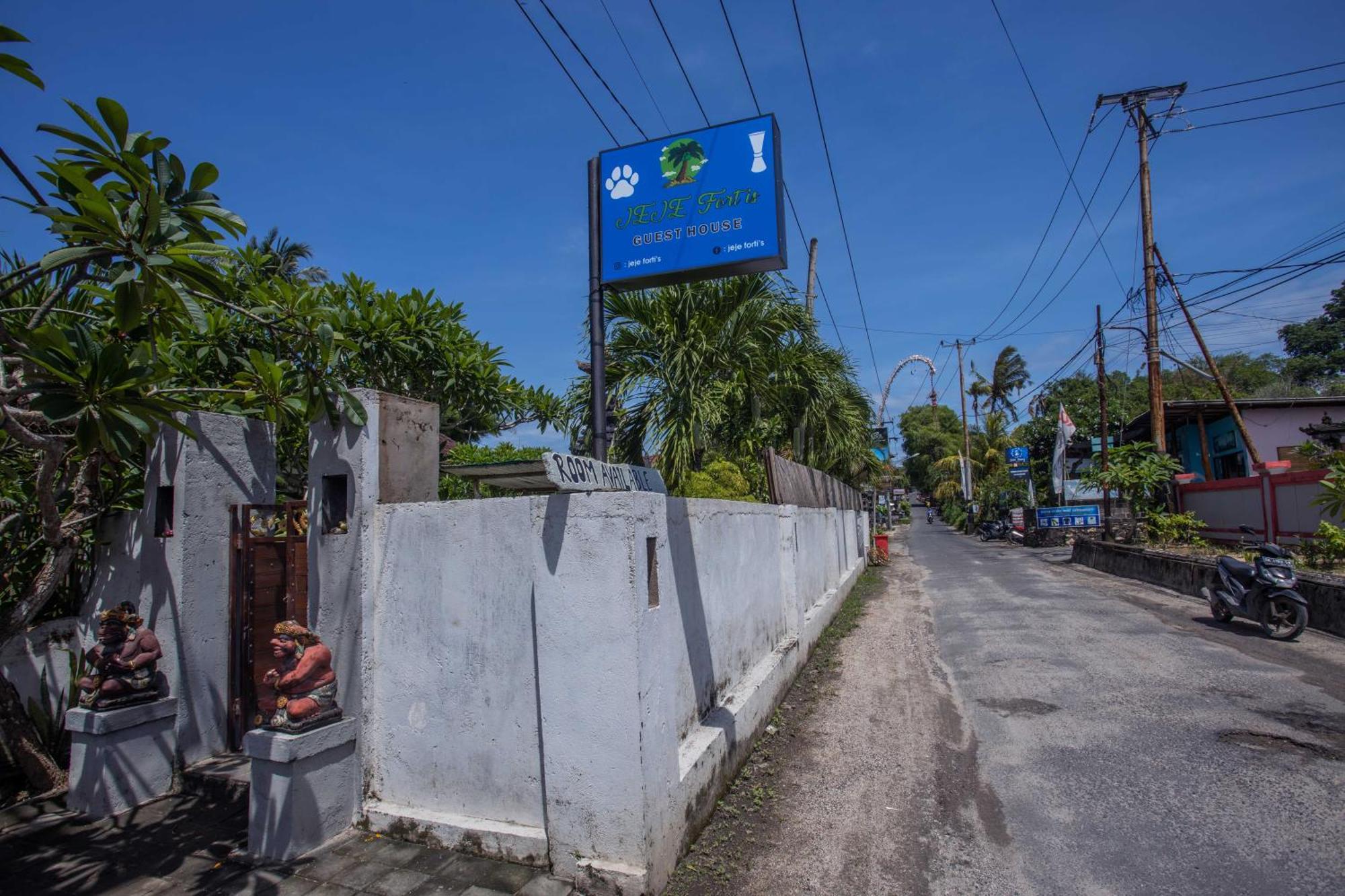 Jeje Fortis Guest House Nusa Lembongan Exterior photo